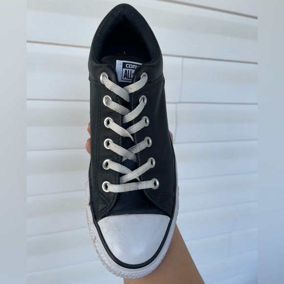 Leather All Star Converse- Men size 8 - Picture 5 of 10